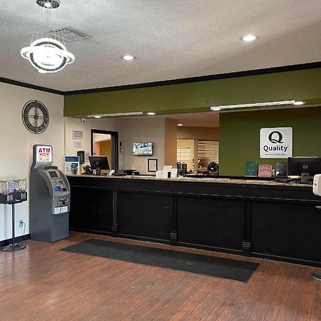 Quality Inn Frontier At Us Hwy 30 Clinton Extérieur photo