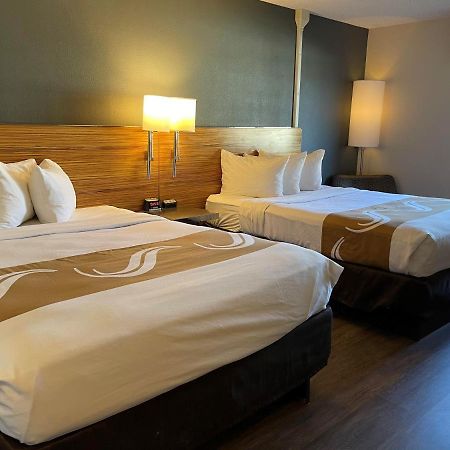 Quality Inn Frontier At Us Hwy 30 Clinton Extérieur photo
