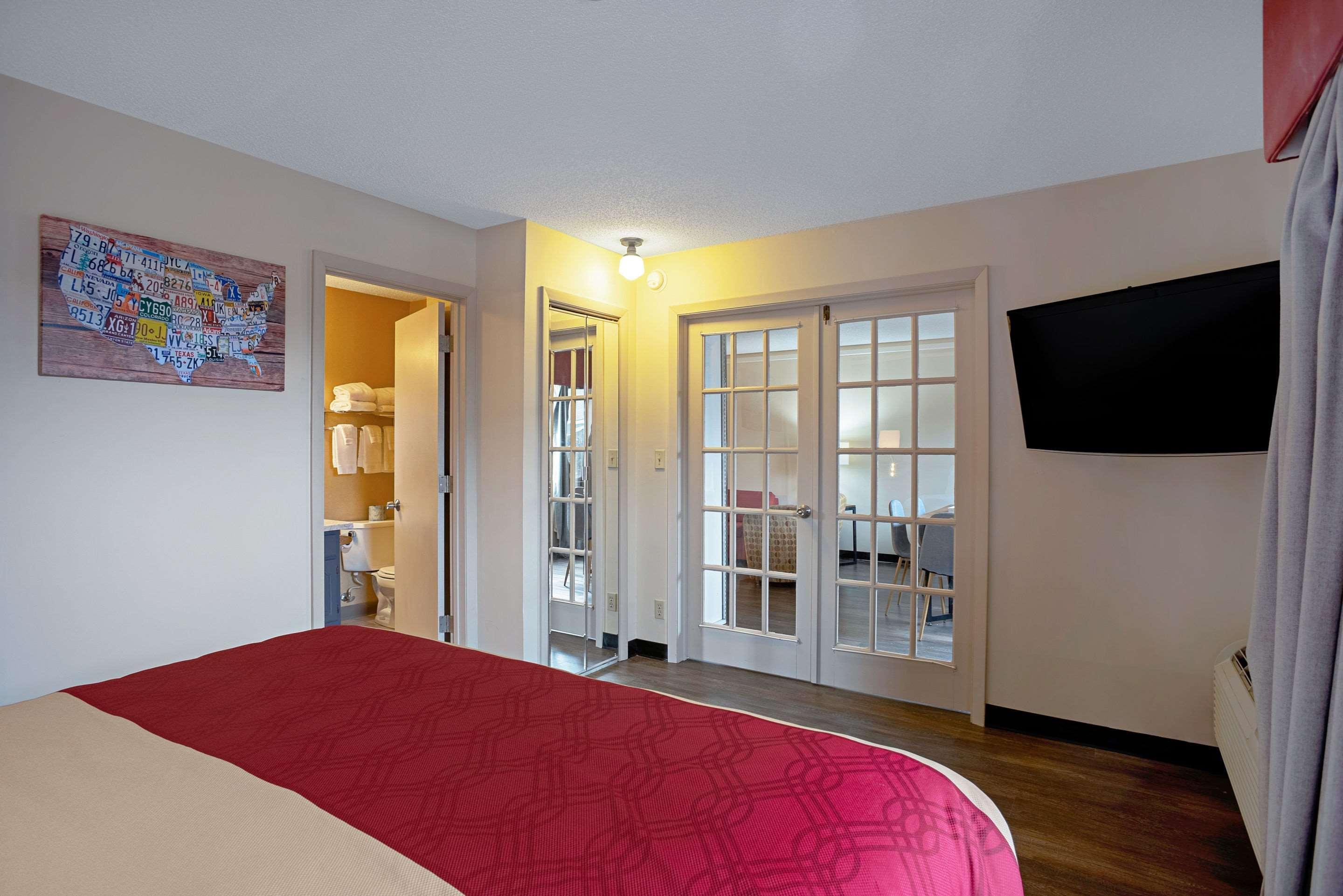 Quality Inn Frontier At Us Hwy 30 Clinton Extérieur photo