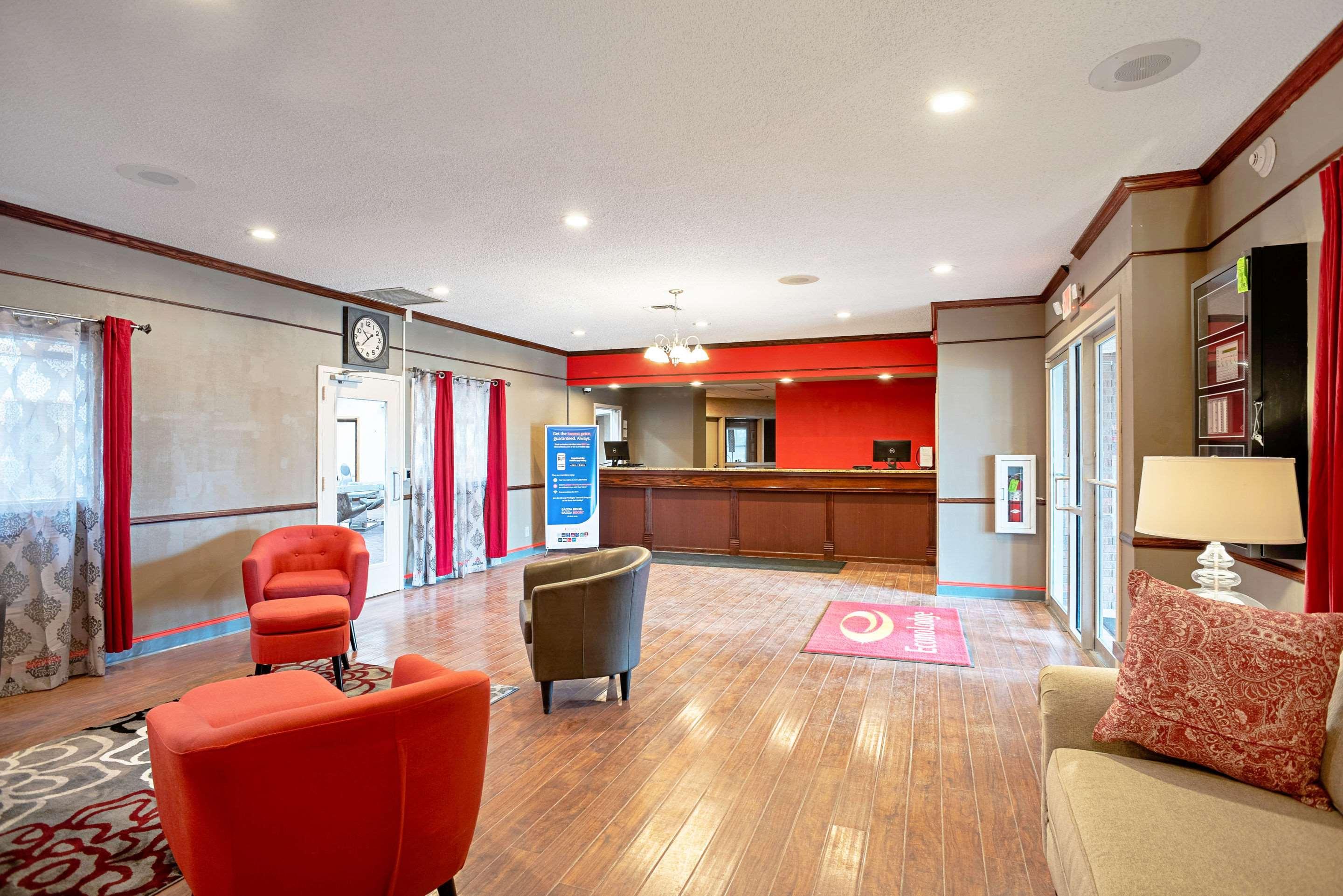 Quality Inn Frontier At Us Hwy 30 Clinton Extérieur photo