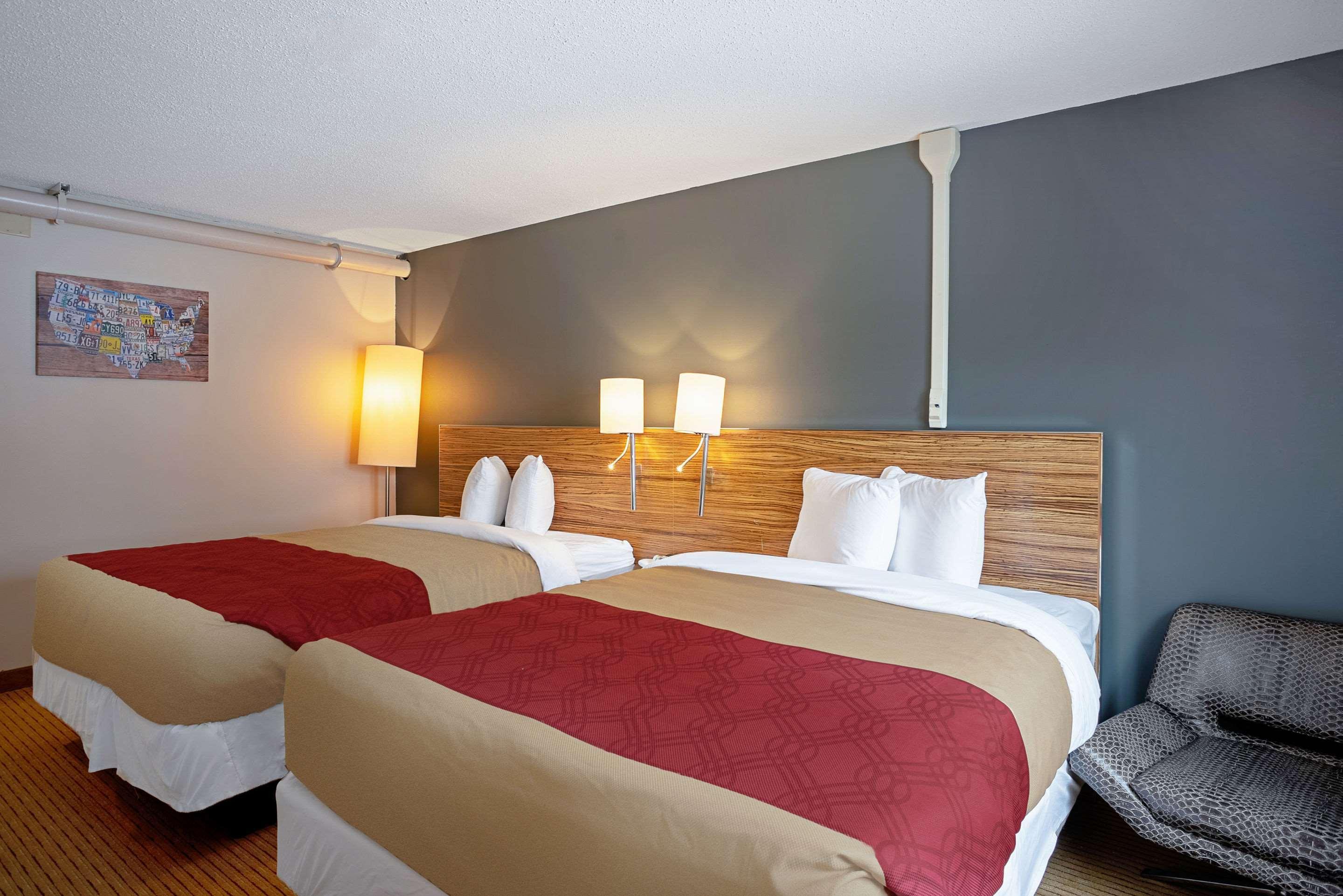 Quality Inn Frontier At Us Hwy 30 Clinton Extérieur photo