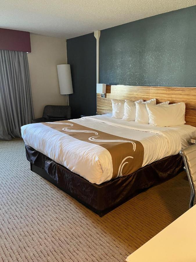 Quality Inn Frontier At Us Hwy 30 Clinton Extérieur photo