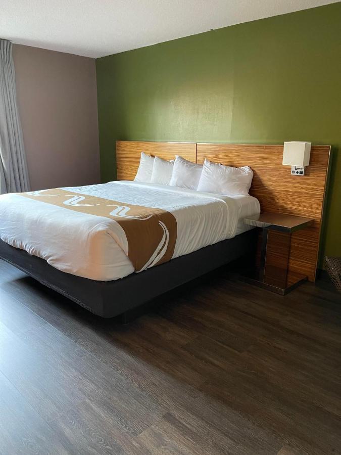 Quality Inn Frontier At Us Hwy 30 Clinton Extérieur photo
