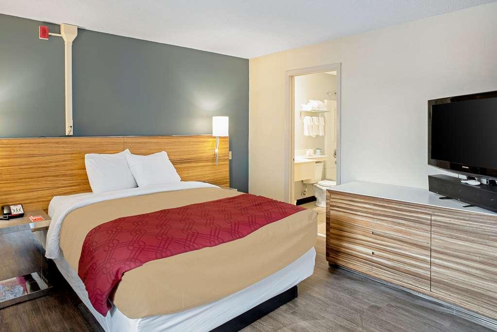 Quality Inn Frontier At Us Hwy 30 Clinton Chambre photo